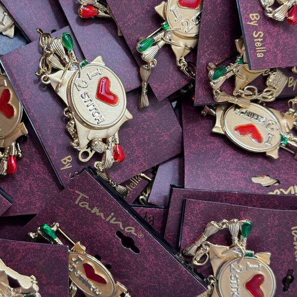 Wholesale Bulk Lot 12 Gold Tone I Love 2 Stitch and Accessories Brooches Pins - Picture 2 of 5